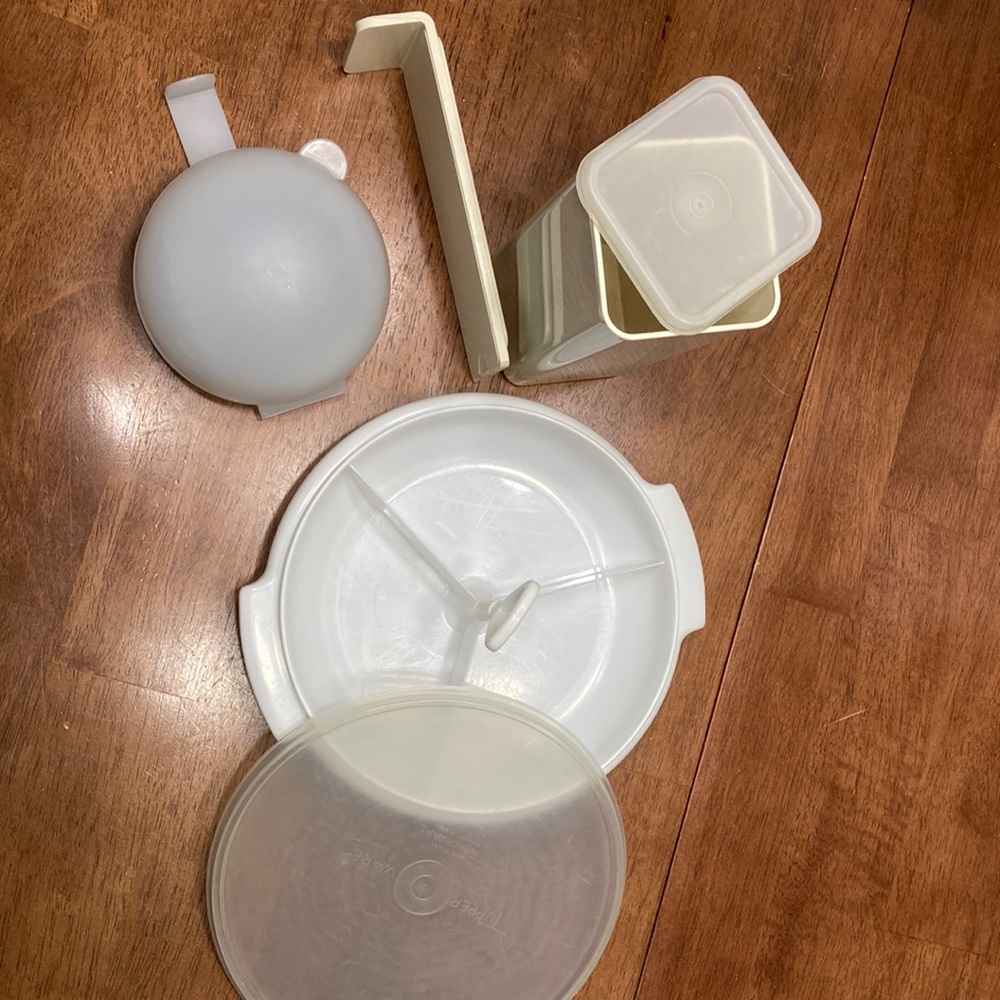 Three great vintage Tupperware pieces!
